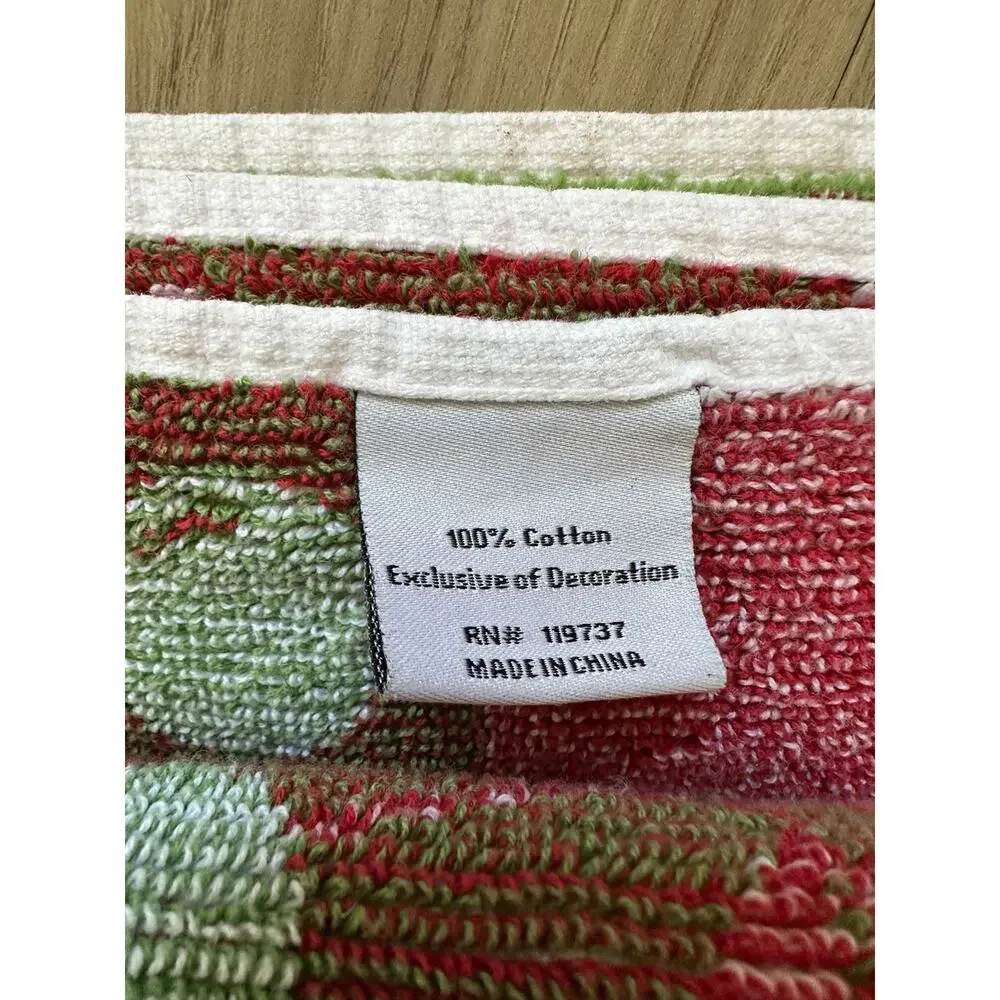 enVogue Green Checkerboard Cherry Beach Towel 100% Cotton Fringed 34